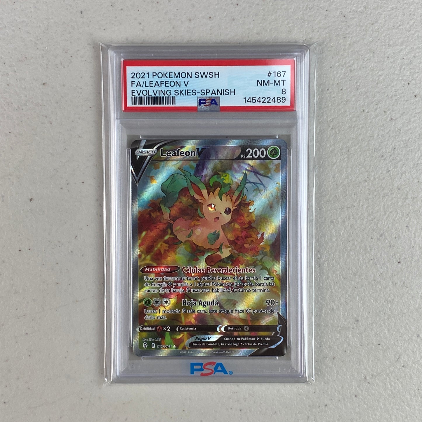 ESPAÑOL PSA 8 Leafeon V Alternate Art Evolving Skies
